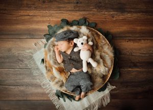 Babyfotoshooting-Kassel-Junge-rustikal-10