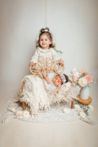 babyfotoshooting mit geschwistern